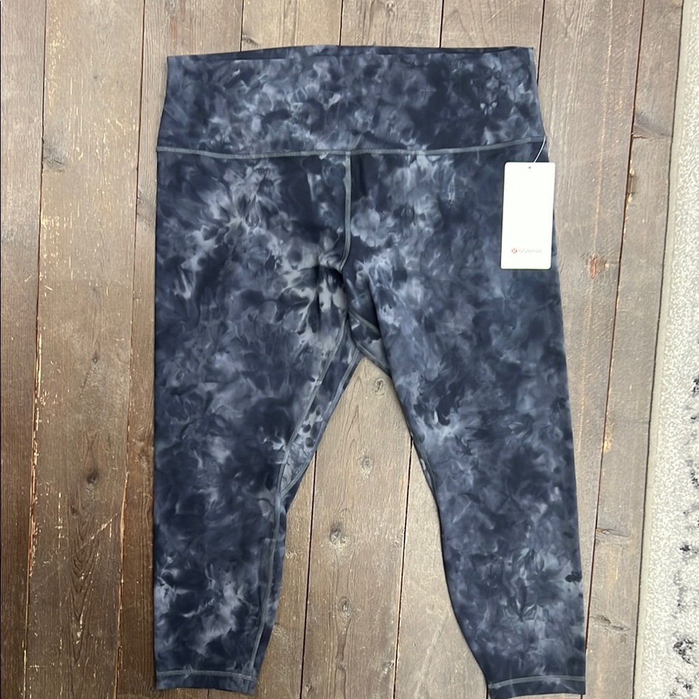 Lululemon Align Black Dye Leggings Size 20. NWT